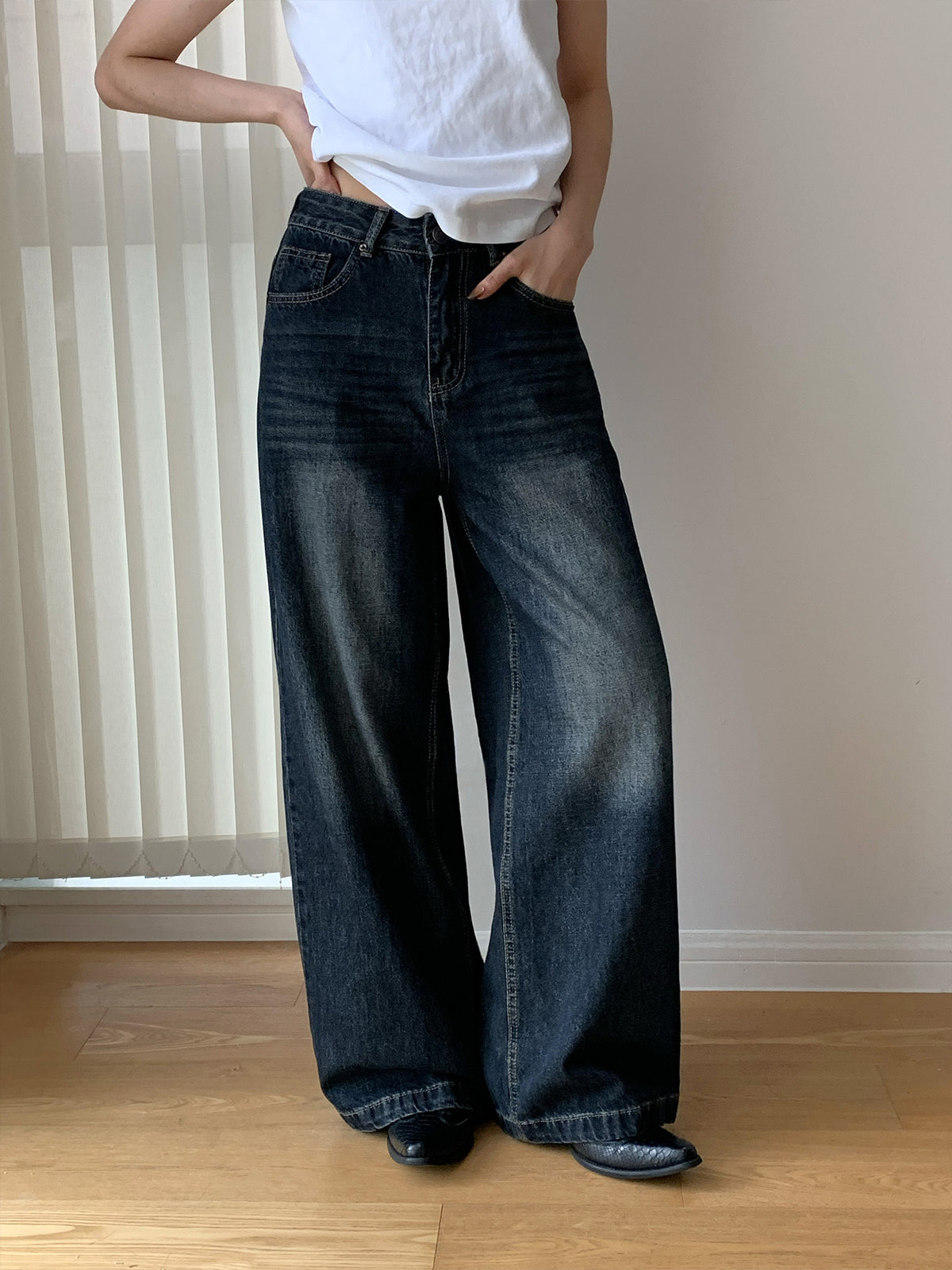 ヴィンテージウォッシュ ワイドデニムパンツ COLOR:VINTAGE BLUE