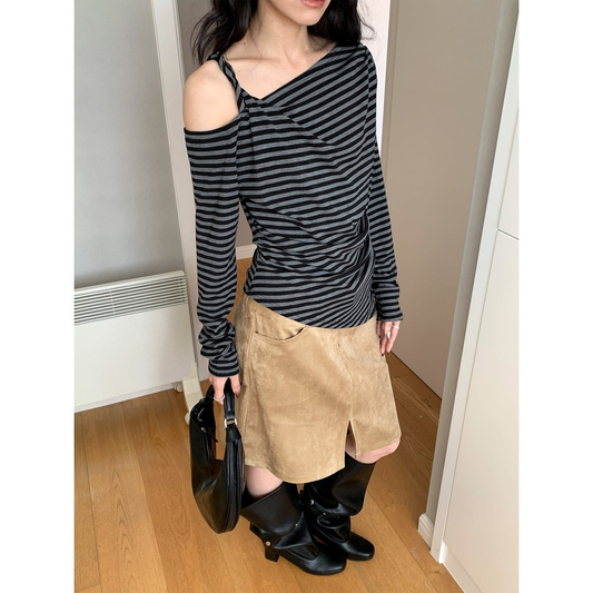 ツイストオフショルダー ボーダートップス BLACK 01