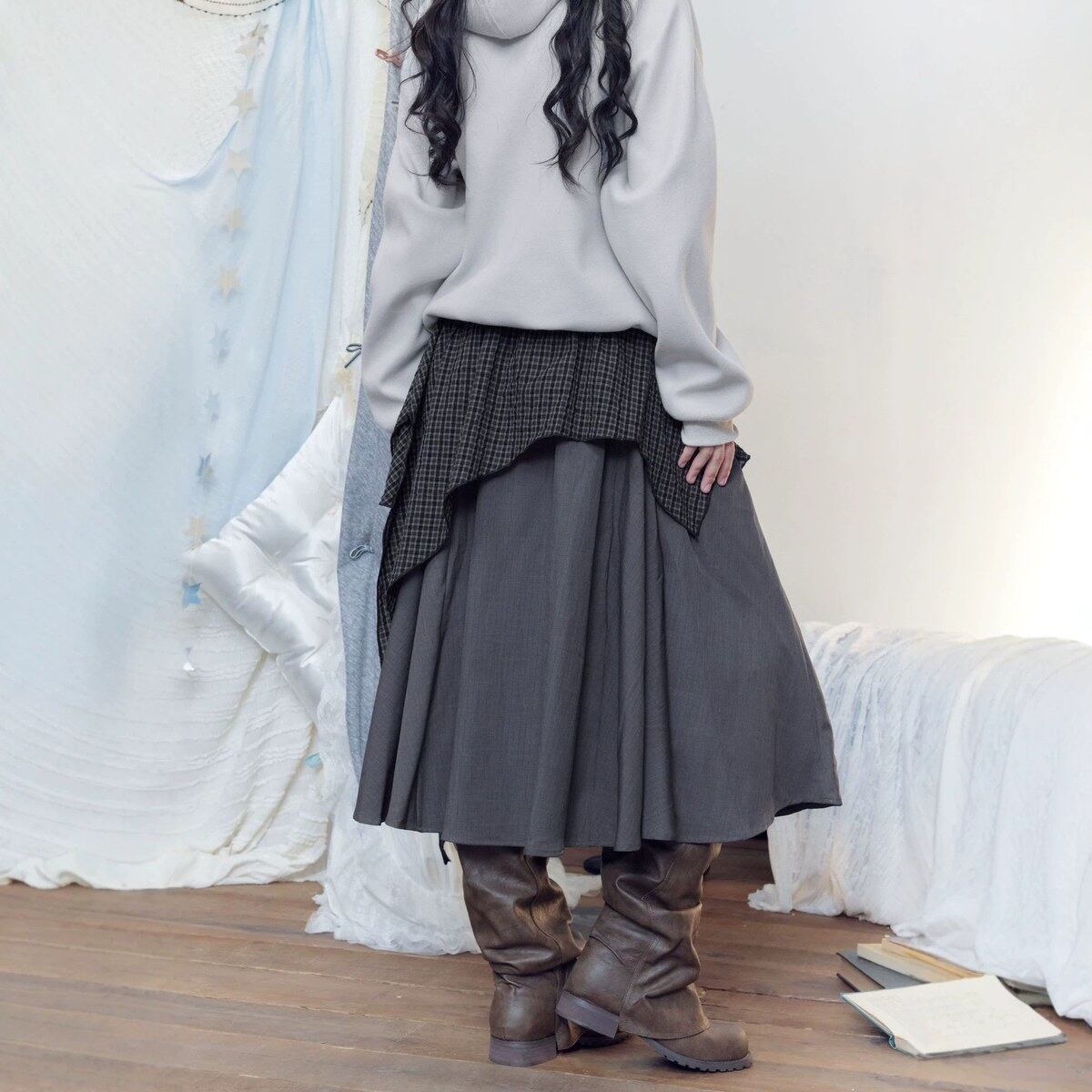 チェックレイヤード アシンメトリーロングスカート DARK GREY 02