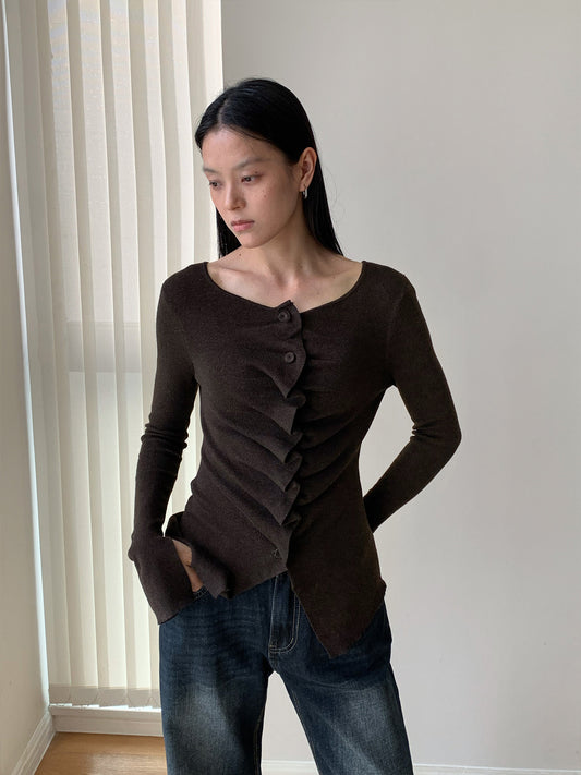アシンメトリーボタン ギャザーニットトップス COLOR:BROWN