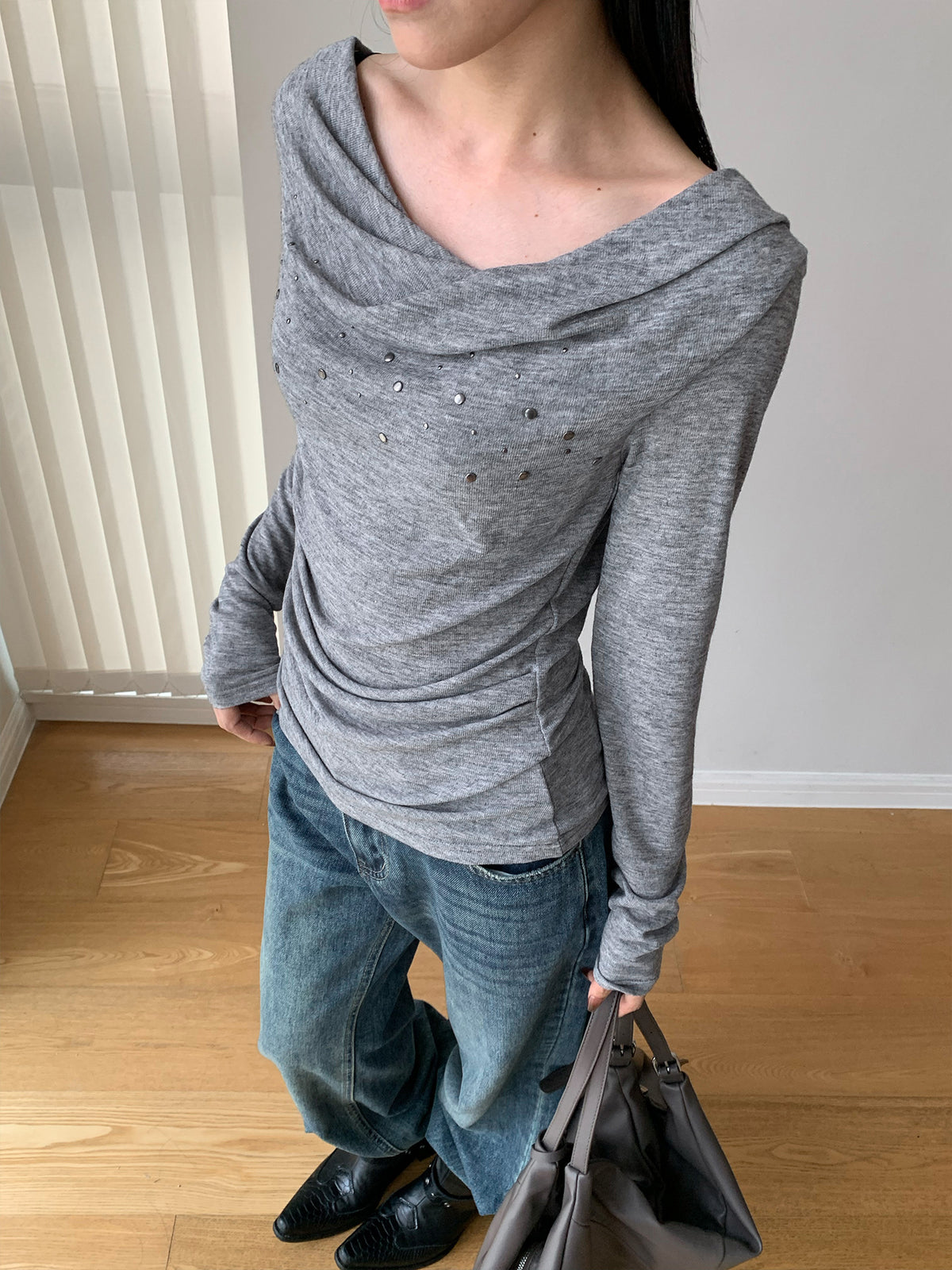 ラインストーン ドレープネックロングスリーブトップス COLOR:LIGHT GREY