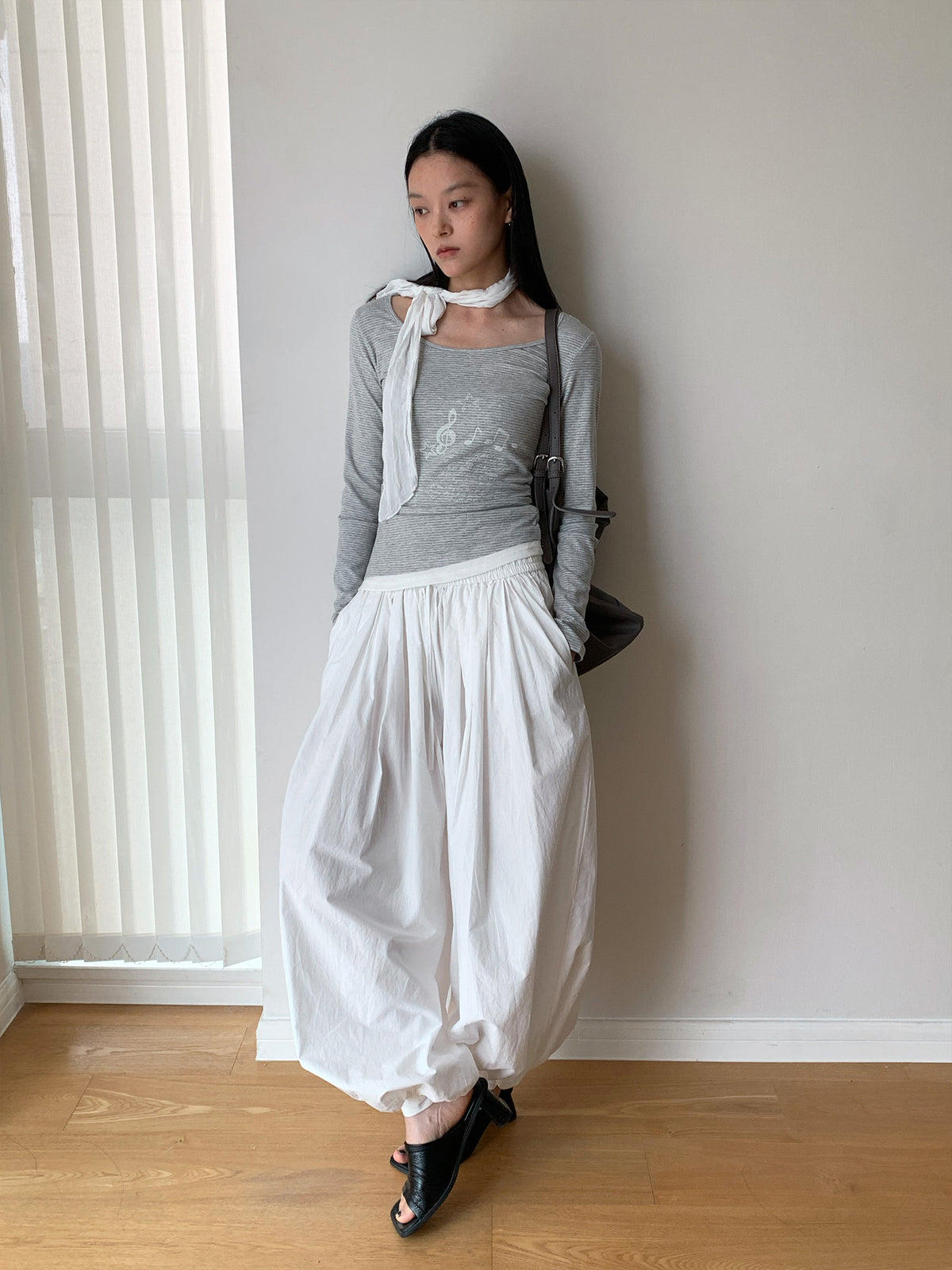 ボタンヘム バルーンワイドパンツ 04