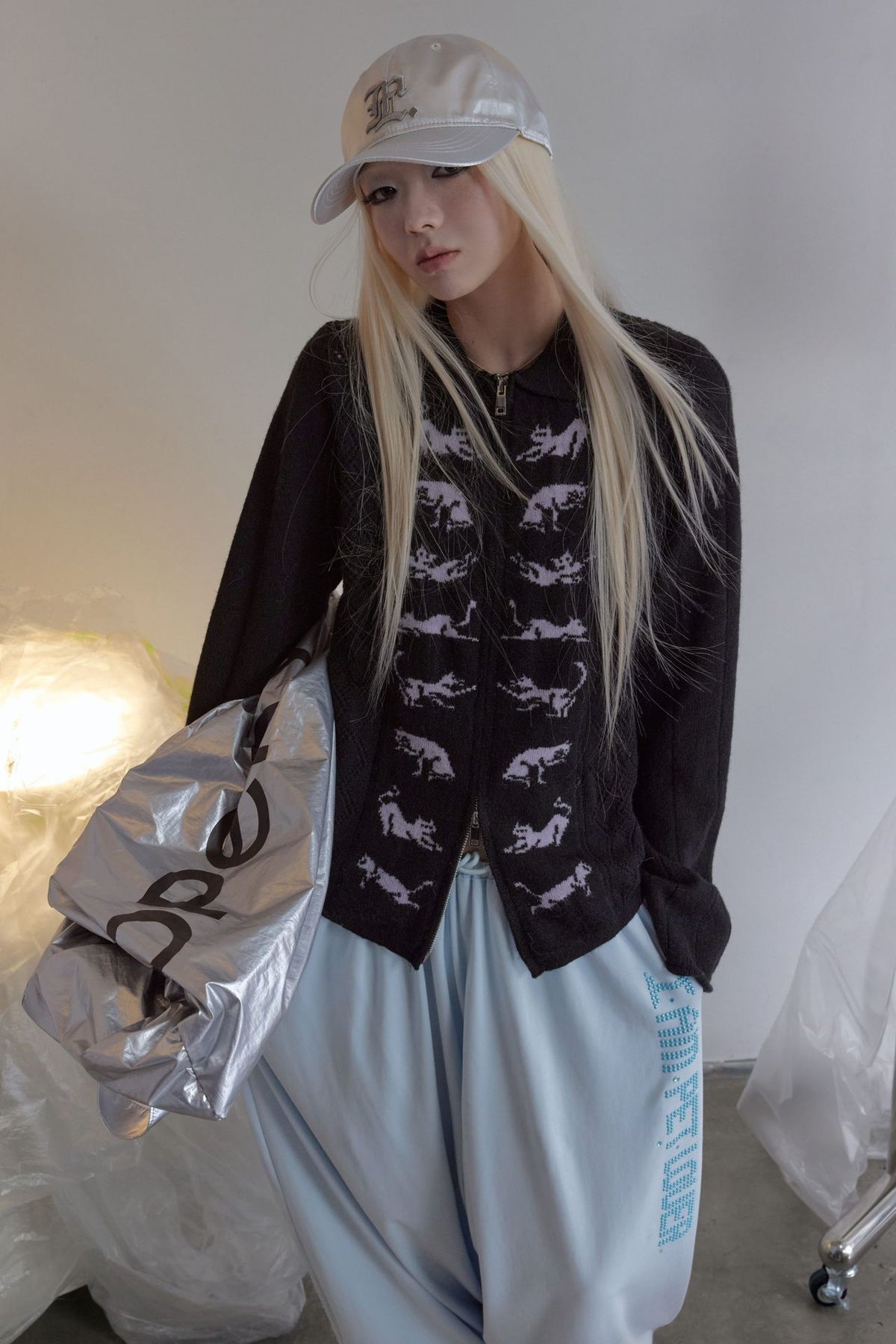 キャットジャカード カットアウトニットトップス styling 9