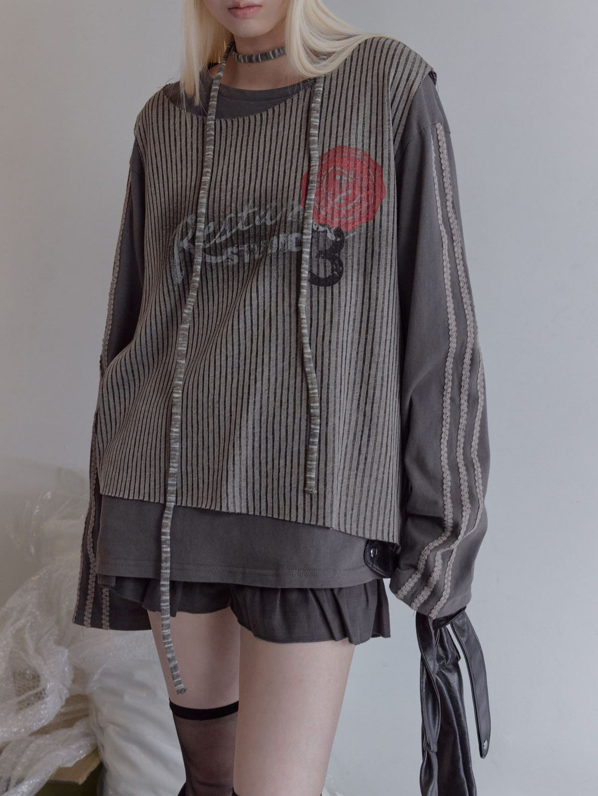 ゴシックレタリング ストライプスウェット detail 3