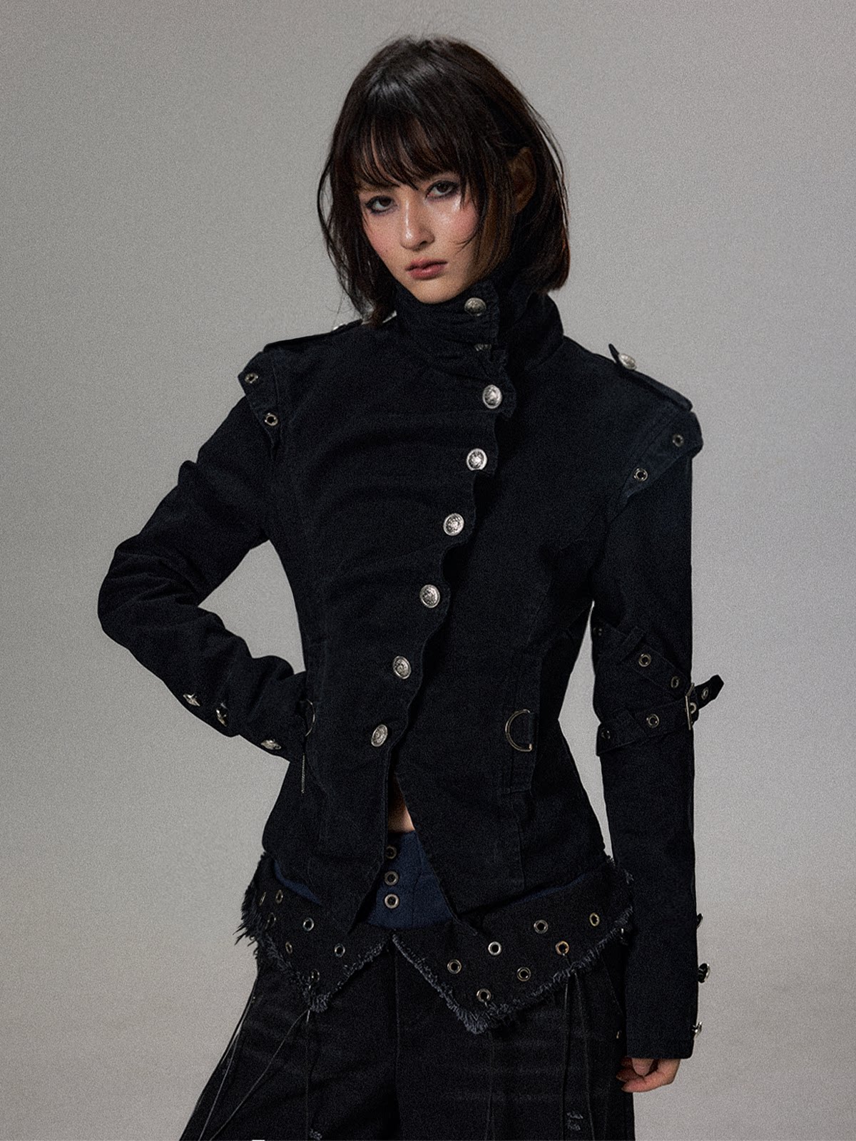 スタンドカラー 立体ショートジャケット BLACK 着用イメージ 1