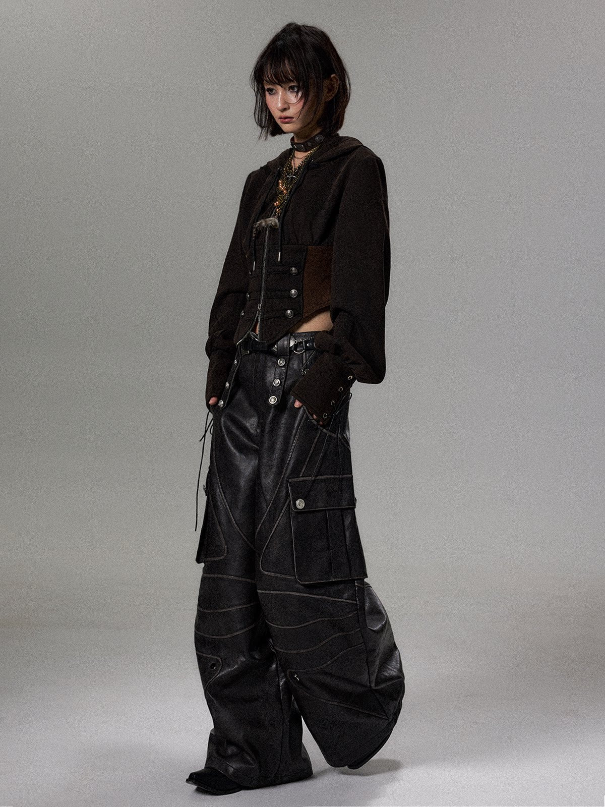 ペイントディストレスト ワイドパンツ DARK GREY 着用イメージ 4