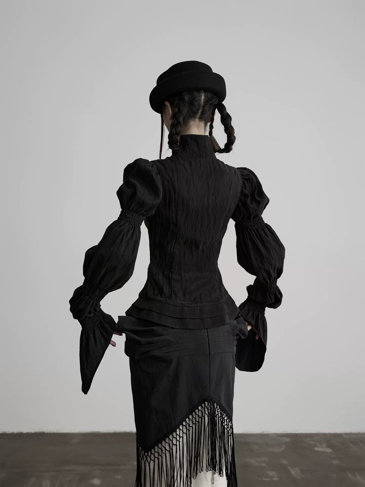 フリンジハイネック パフスリーブブラウス BLACK 2