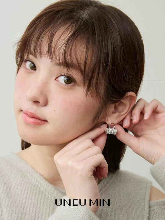 スタージルコン バッグモチーフピアス styling 1