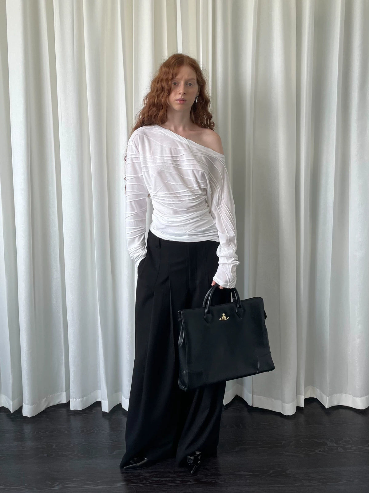 ワンショルダー シャーリングロングスリーブトップス styling 10