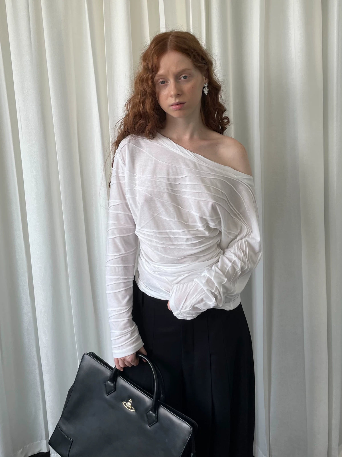 ワンショルダー シャーリングロングスリーブトップス styling 12