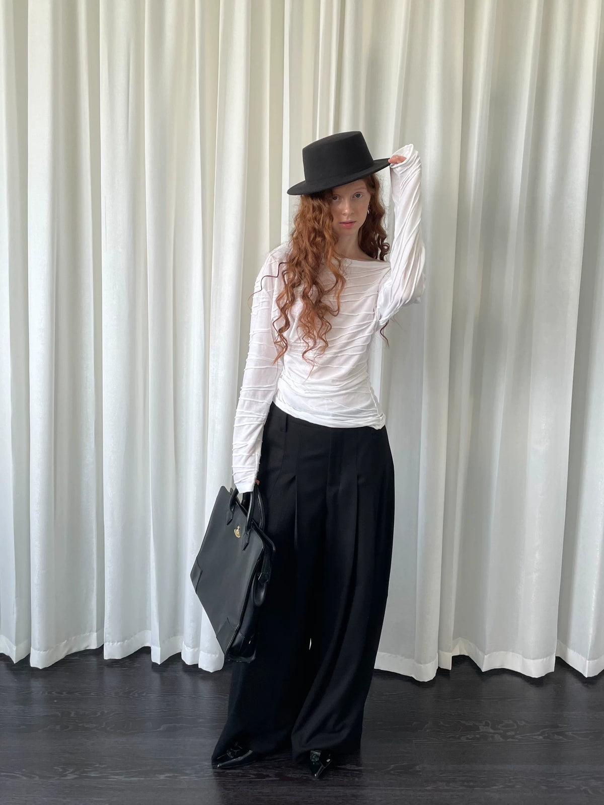 ワンショルダー シャーリングロングスリーブトップス styling 18