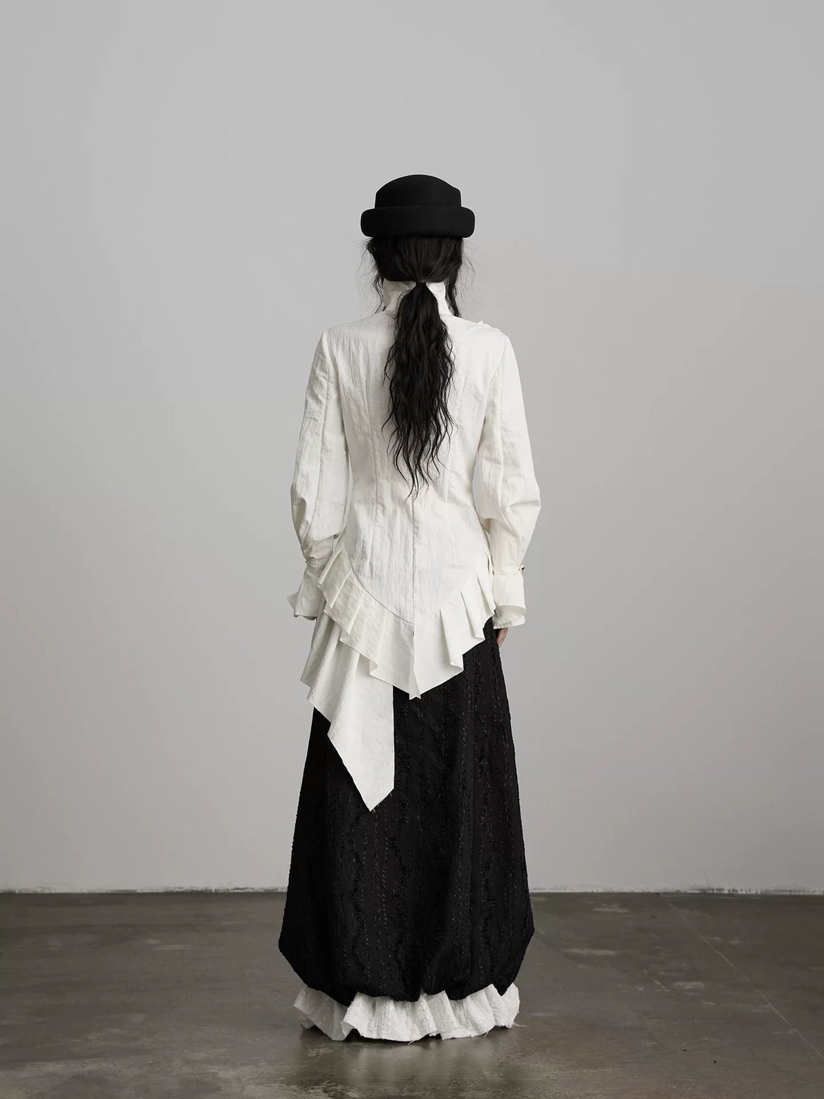 アシンメトリーフリル ウエストロングシャツ IVORY 3